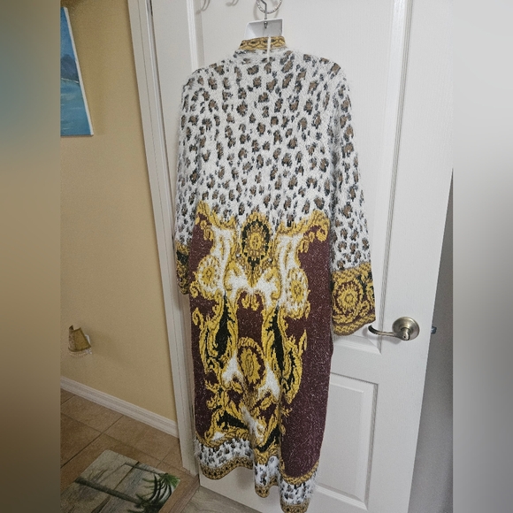 MAXSPORT maxi sweater NWT size S 368$ tag still on gold burgundy cream. … - Picture 5 of 15